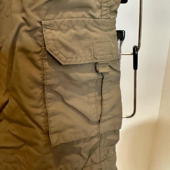 Boys convertible hiking pants zip off shorts size medium olive - Picture 3 of 9